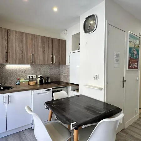 Apartment B057-beau Carre D'or & Proche De La *