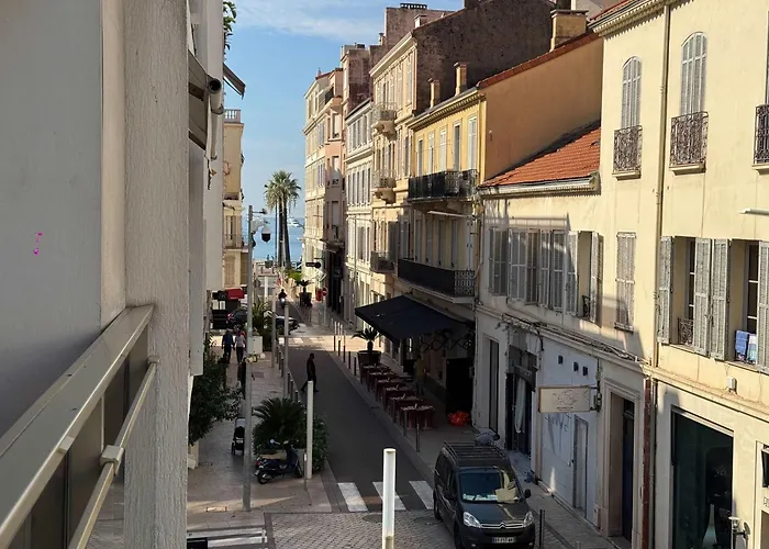 B057-beau Carre D'or & Proche De La Daire Cannes