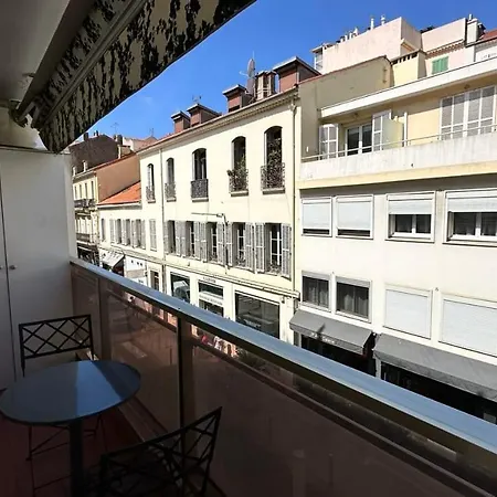 B057-beau Carre D'or & Proche De La